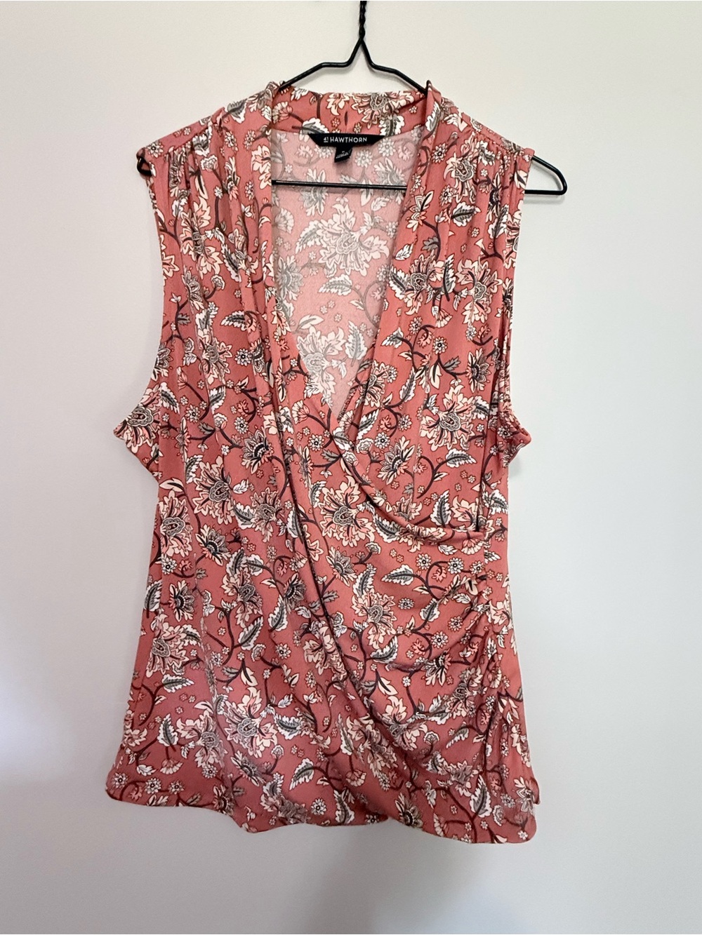 41 Hawthorn XL Rose Floral Surplice Sleeveless Top